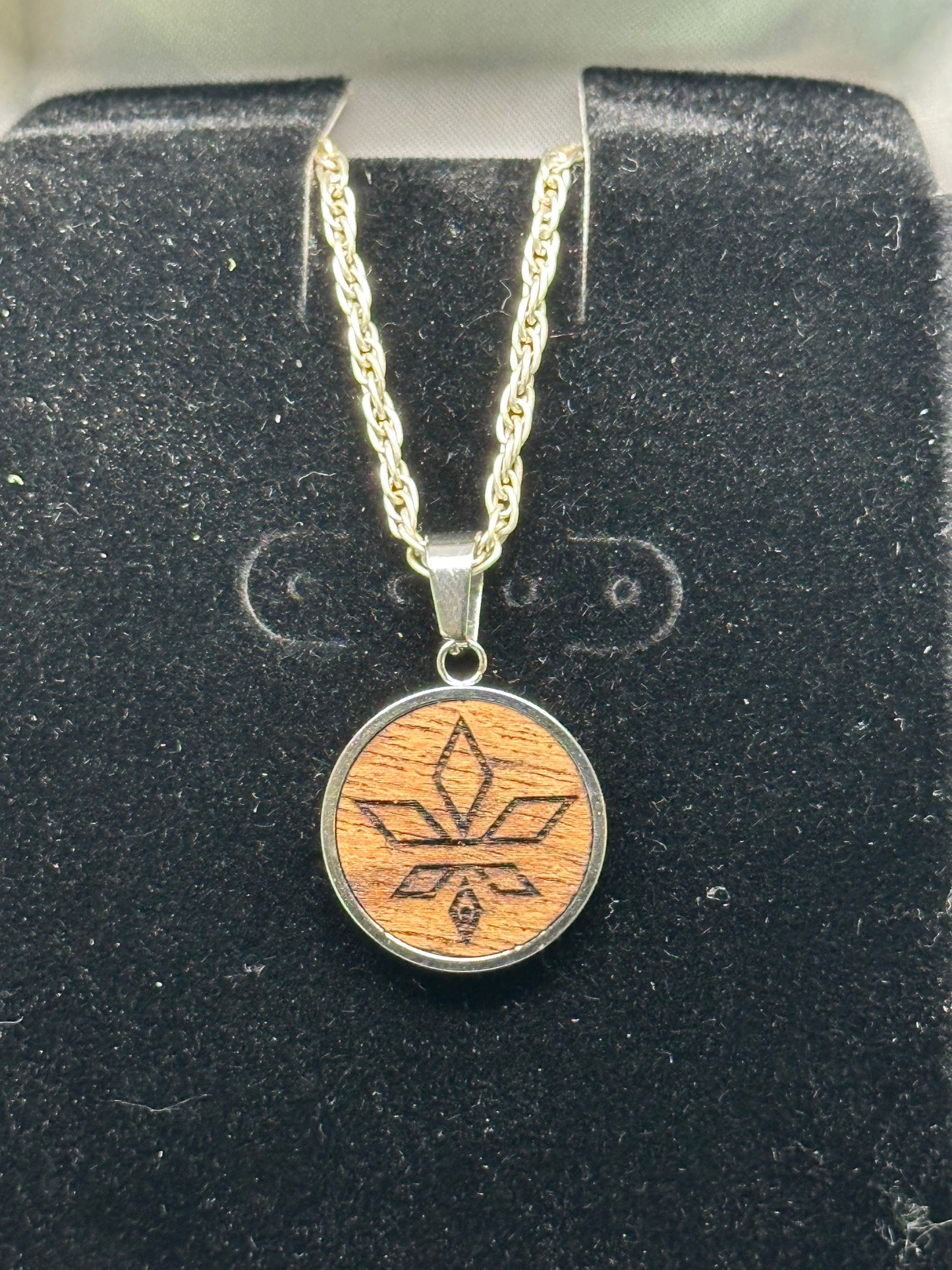 Divergent Logo Necklace